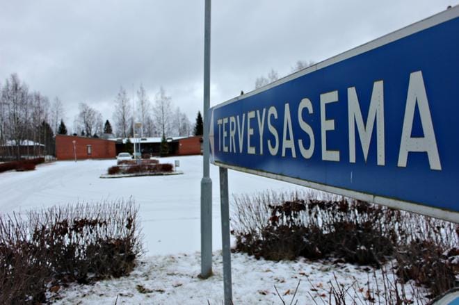 Tilavuokraneuvottelut ovat ajankohtainen asia Etelä-Pohjanmaan hyvinvointialueen ja kuntien kesken. Tämä kuva on Soinin terveysaseman pihapiiristä. Arkistokuva.