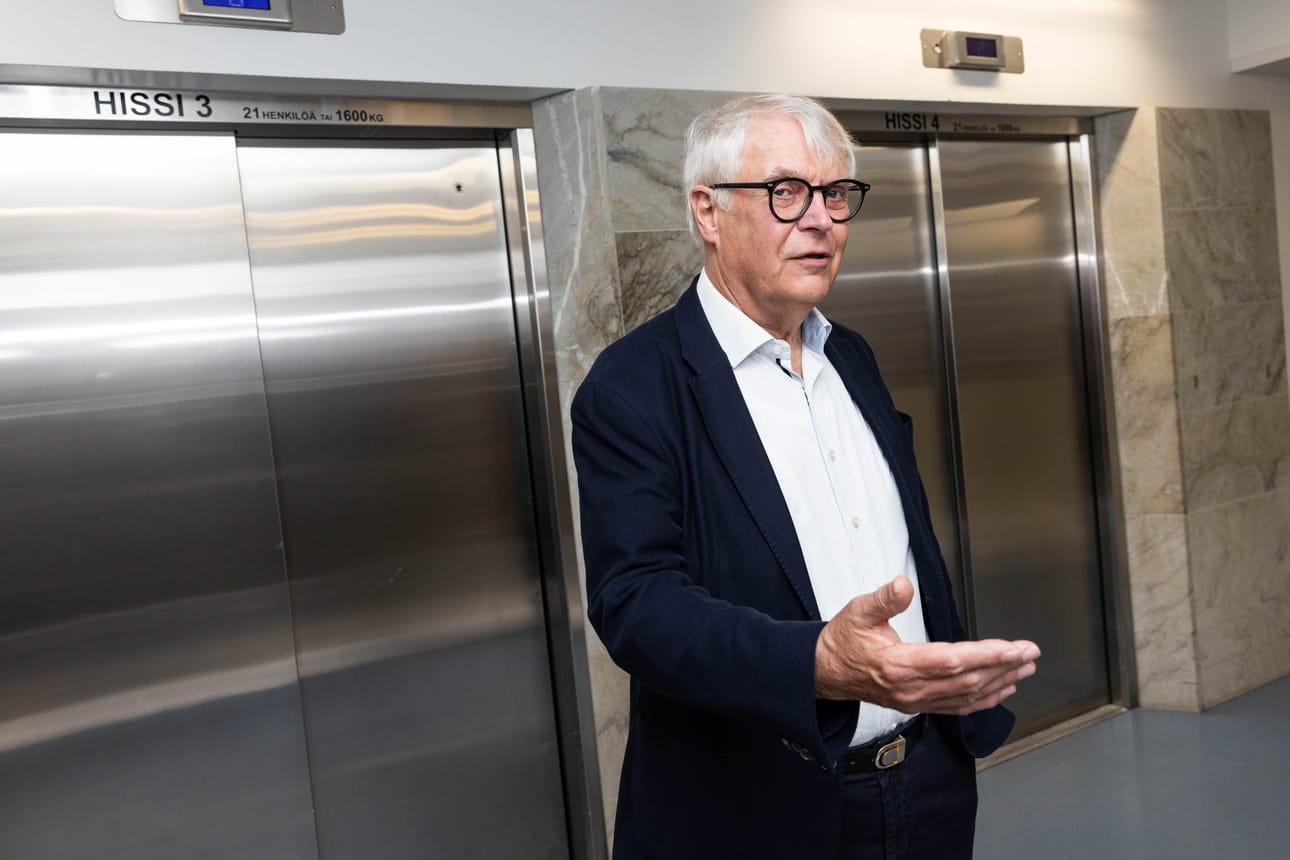 Valtion asettama arviointiryhmä kokousti tiistaina iltapäivällä. Aluevaltuuston maanantainen päätös ei ollut kokouksen asialistalla, mutta puheenjohtajan Jyrki Myllyvirran mukaan Laphaa pyydettiin tekemään lisäselvitys päätöksen vaikutuksista.