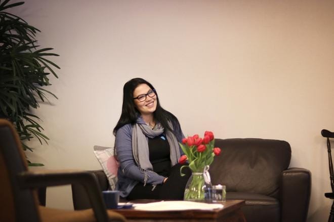 Riikka Jaakonaho haluaa olla sellaisten järviseutulaisten nuorten tukena, jotka hoivaavat perheenjäsentään. Järviseutulaisten hanke on hyvin harvinaislaatuinen. KUVA: JOHANNA KATAJA