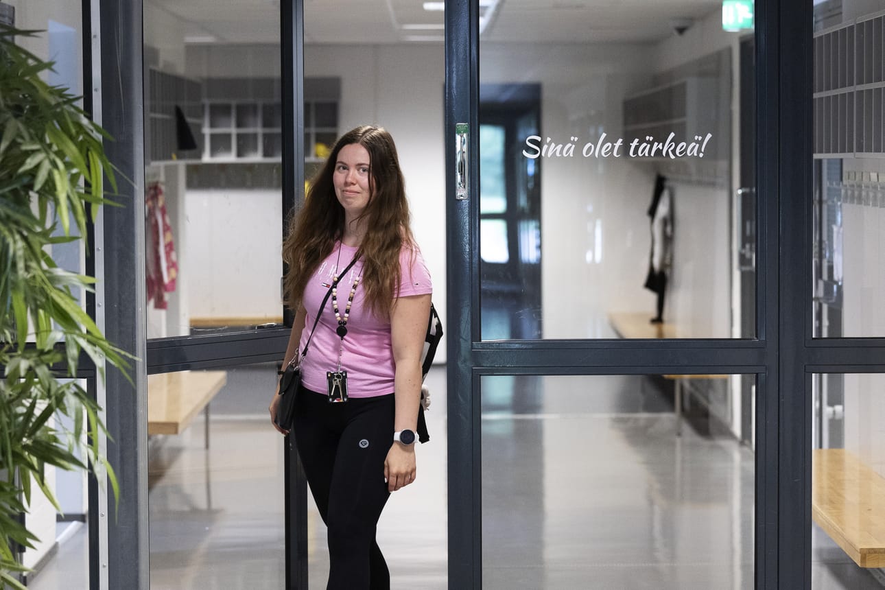 Opettajanuransa alkuvaiheilla oleva Fanni Niemelä pitää tärkeänä, että oppilaille voidaan tuottaa hyviä kokemuksia läpi lukuvuoden.