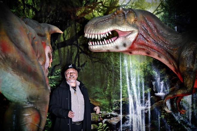 Hymy on Pekka Pekkosen tavaramerkki. – Se on jäänyt päälle, kun on esiintynyt 9 000 kertaa, Pekkonen sanoo. KUVAT: TOMI KOSONEN