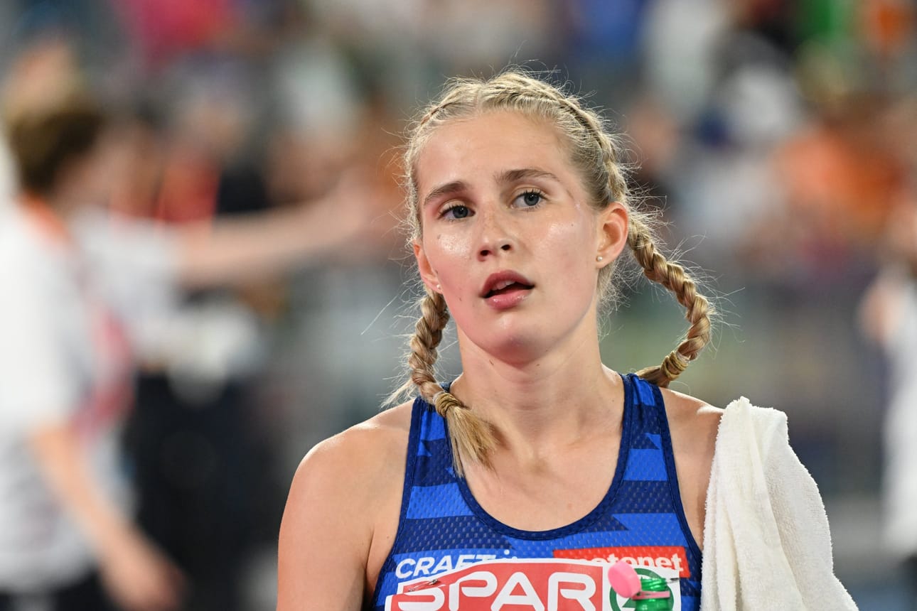 Nathalie Blomqvistin aika 14.44,72 on uusi Suomen ennätys, Annemari Sandellin vuonna 1996 juoksema SE koheni 11,5 sekunnilla. LEHTIKUVA / Jussi Nukari