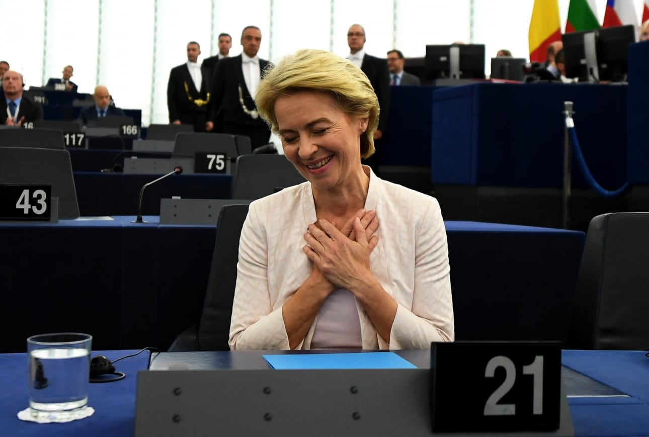 Ursula von der Leyen sai taakseen sekä EU-maiden johtajien että europarlamentaarikkojen enemmistön tuen Euroopan komission seuraavana puheenjohtajana.