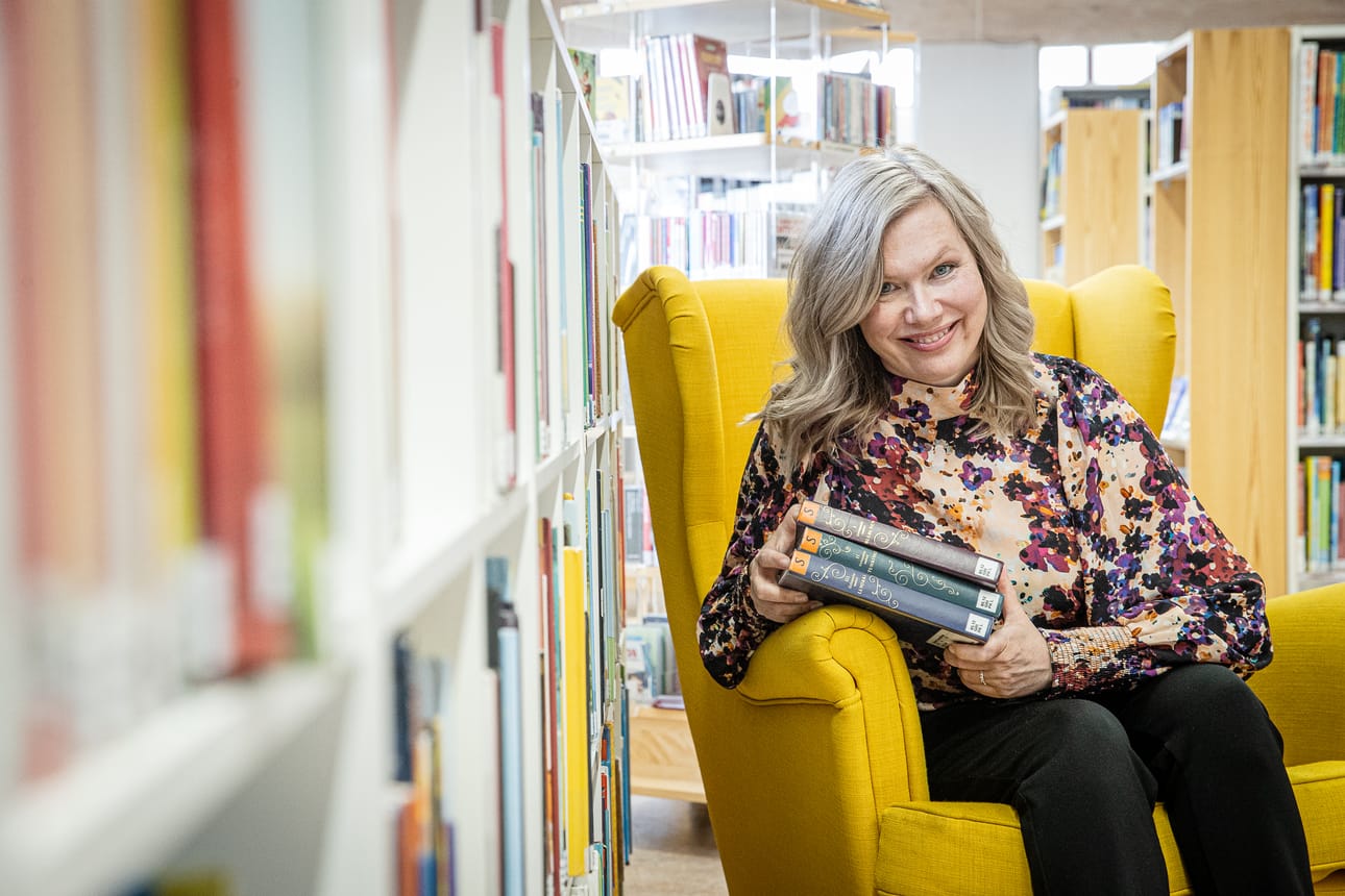Minna Rytisaloa ja Anna-Rikka Carlsonia kuullaan Kuusamon kirjastolla ti 7.11. klo 17.30.