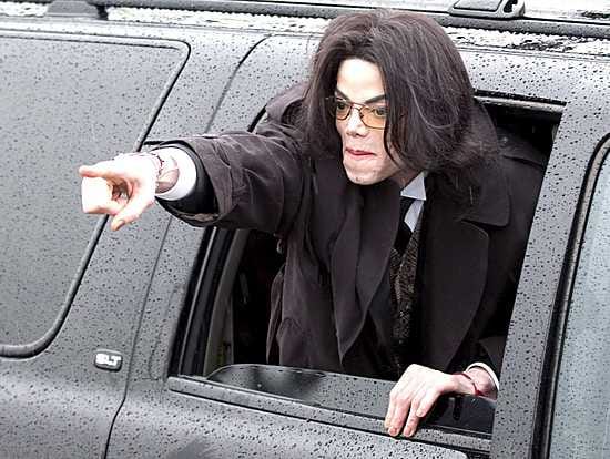 Poplaulaja Michael Jackson helmikuussa 2005.