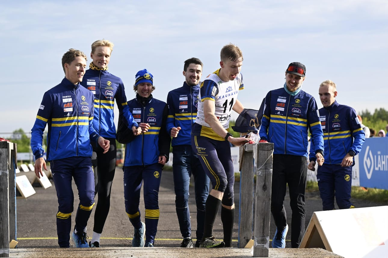Jukolan viestissä Kauhavalla nopeimman ankkuriosuuden suunnistanut Eetu Savolainen toi Ikaalisten Nousevan-Voiman suurviestin kolmannelle sijalle. LEHTIKUVA / Vesa Moilanen