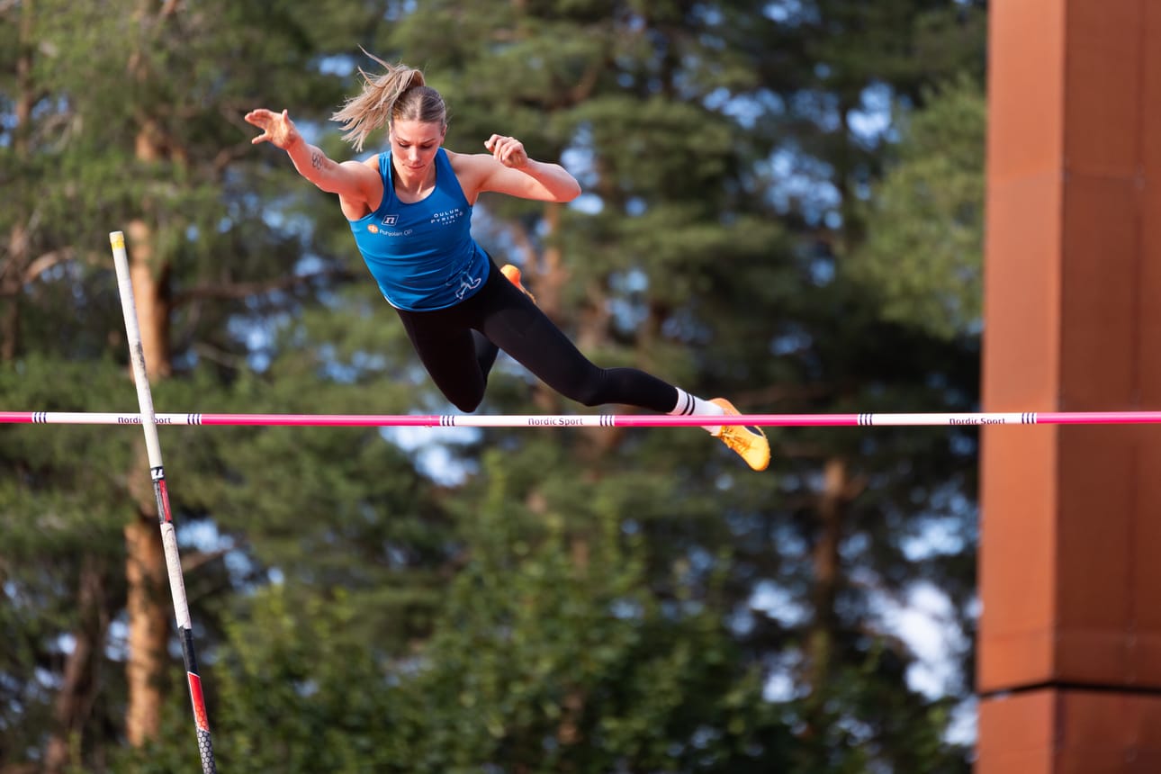 Elina Lampela hyppäsi helposti Kalevan kisojen karsinnassa 380.
