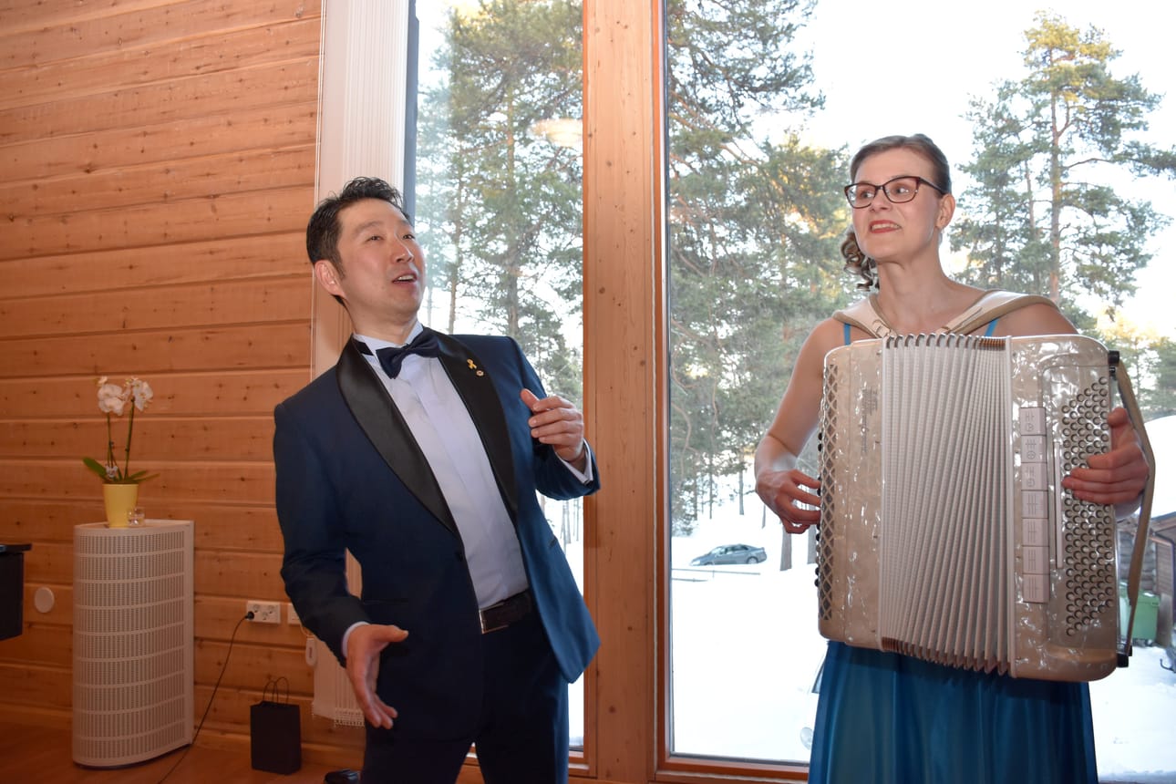 Lomakeskus Himmerkin Joutsensalissa Posiolla järjestettävässä oopperalaulaja Dong-Hoon Hanin ja Johanna Lanton Pohjoisen taivaan alla -konsertissa kuullaan unohtumattomia kappaleita.