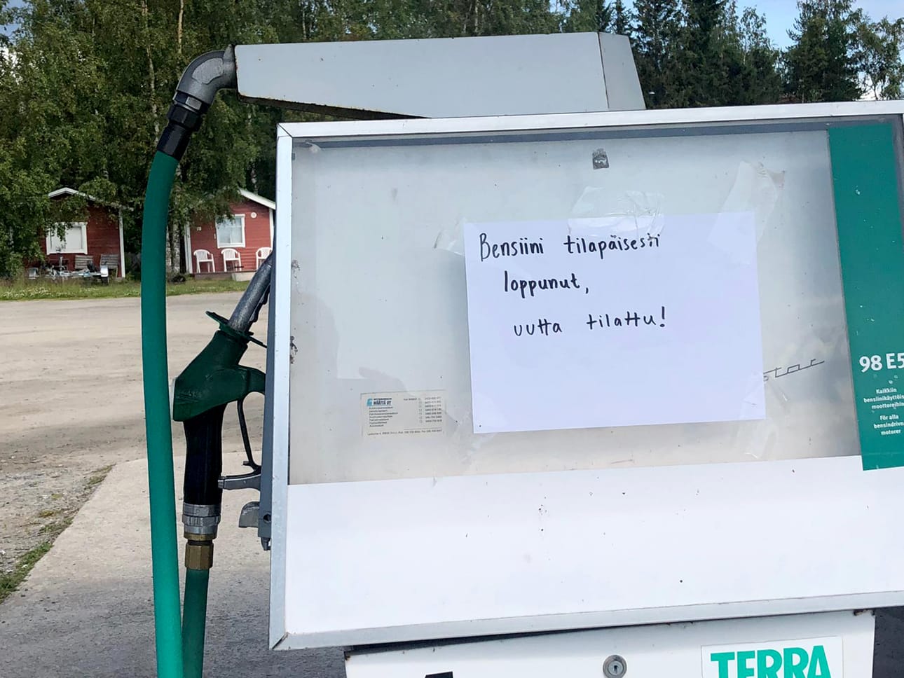 Bensiini loppui viime viikolla Kiviniemen polttoaineen jakeluasemalta.