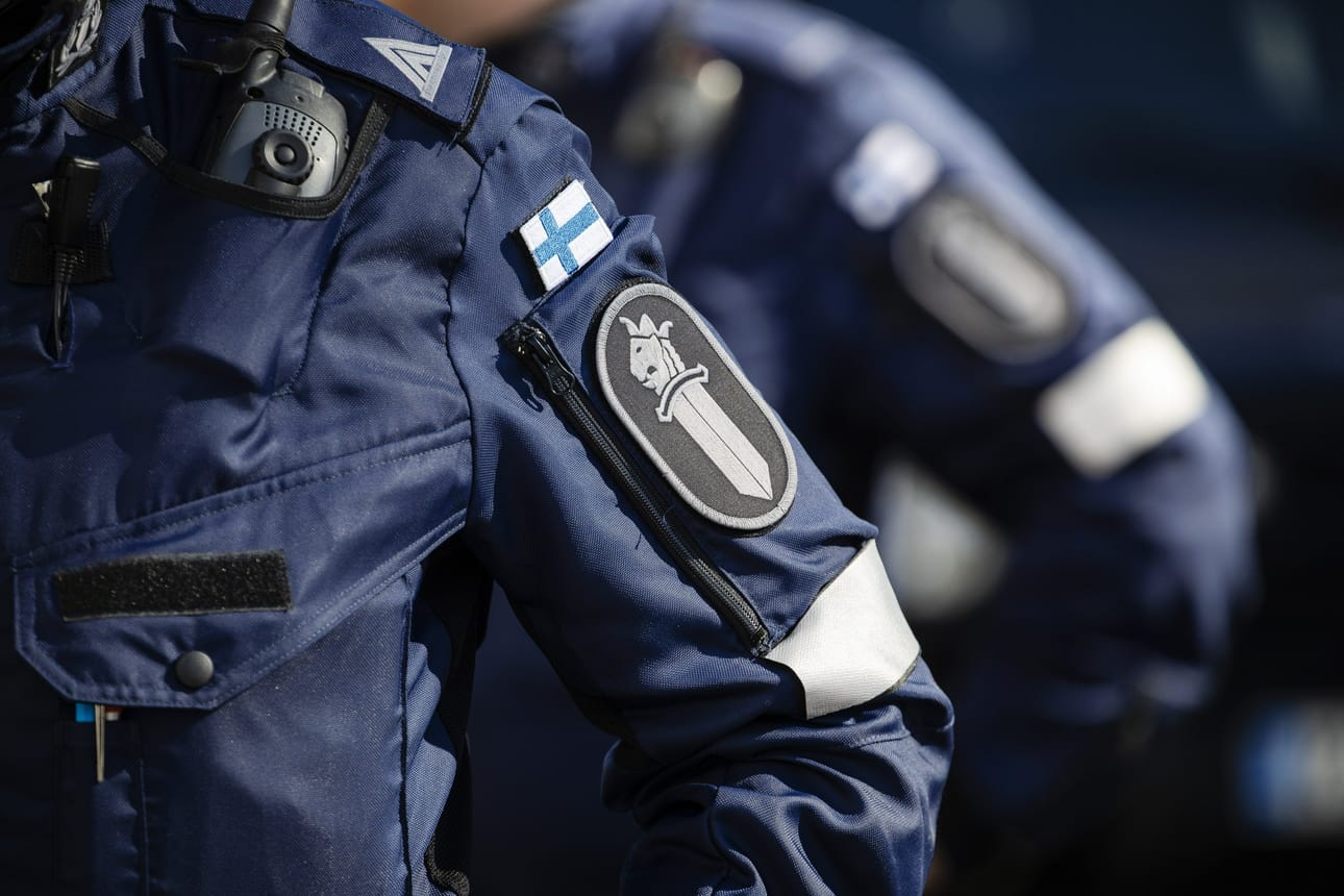 Helsingin poliisilaitoksen valtakunnallinen ihmiskaupparikostutkintaryhmä sai esitutkintakokonaisuuden valmiiksi heinäkuussa, ja asia etenee syyteharkintaan. LEHTIKUVA / Timo Heikkala
