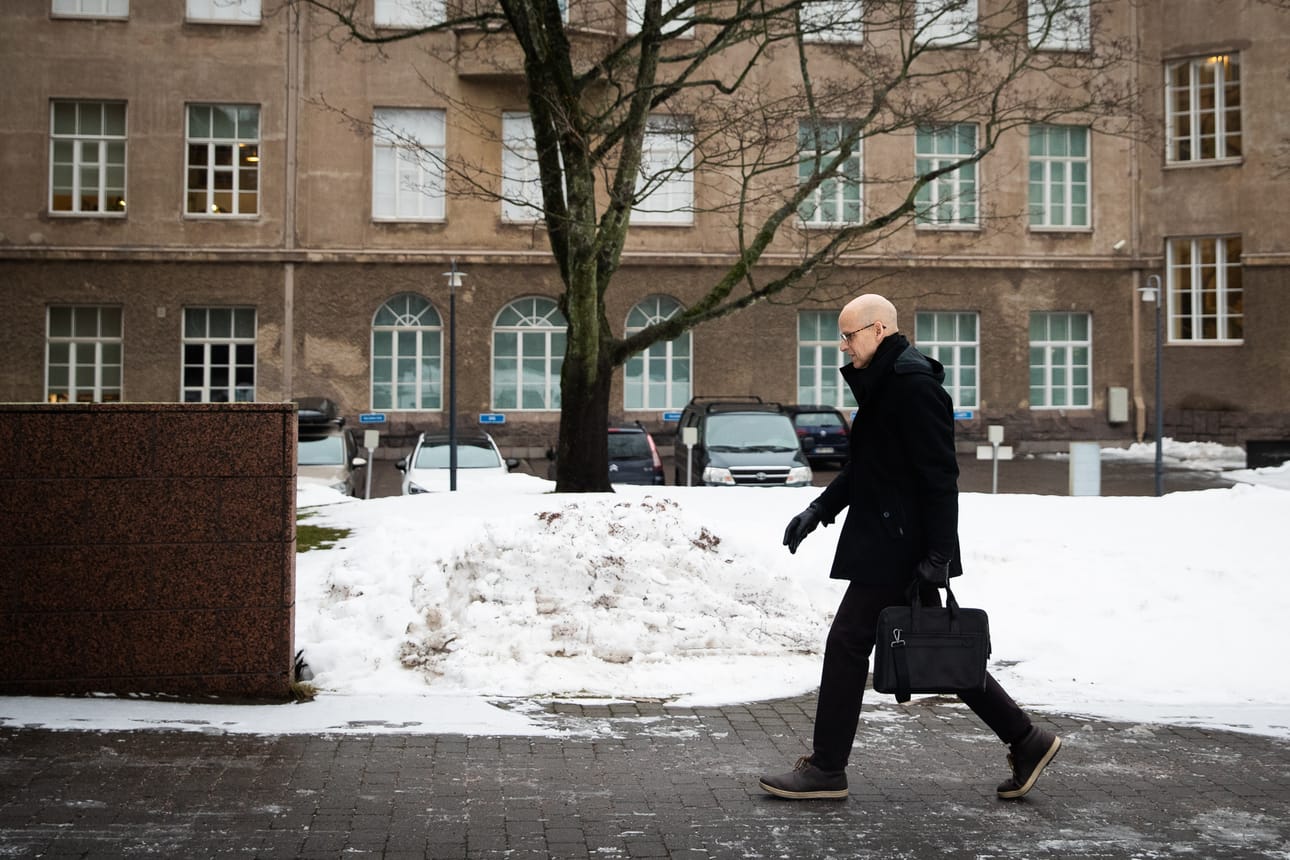 Exit-työryhmää viime keväänä vetänyt Martti Hetemäki kaipaa hallitukselta selkeää tavoitteenasettelua koronantorjunnassa.