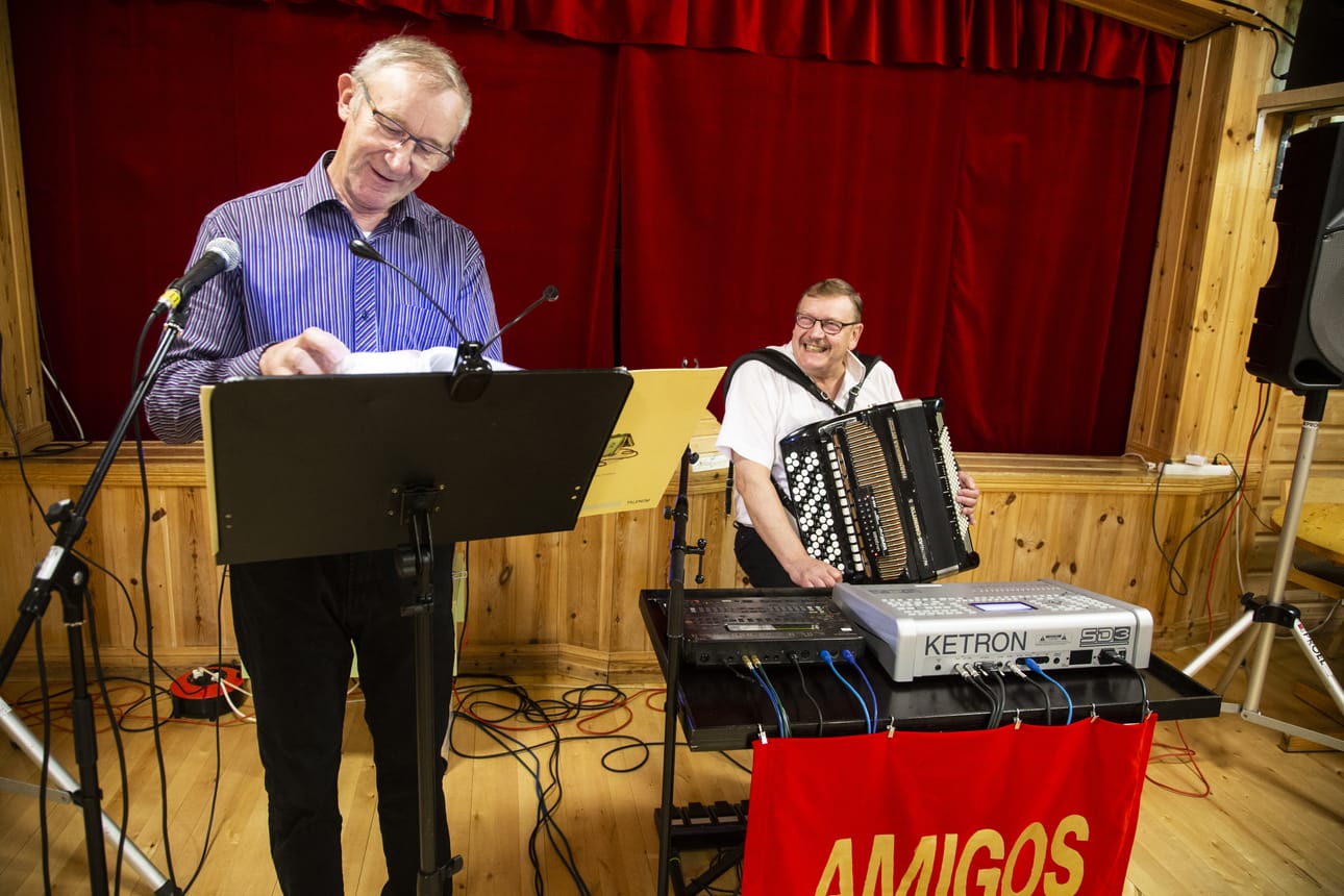 Keijo Leiviskän ja Antti Nordströmin harjoituksissa saattaa musiikin parissa vierähtää helposti useita tunteja.