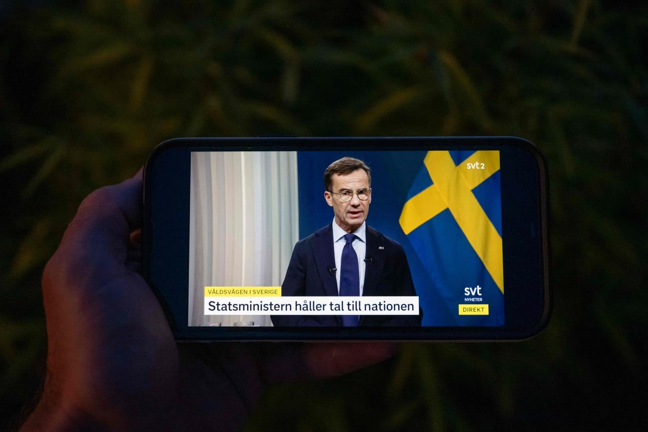 Ulf Kristerssonin mukaan Ruotsin lainsäädäntöä on tarpeen muuttaa jengiväkivallan torjumiseksi. LEHTIKUVA/AFP