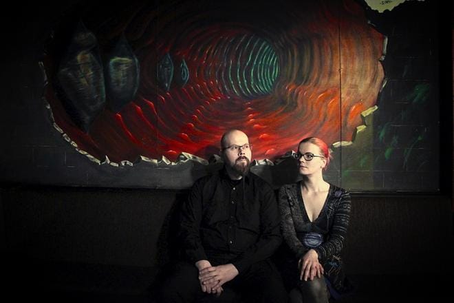 Kun Marko Hautamäki ehdotti Bar 15:n omistajalle Laura Keskitalolle goottiklubin järjestämistä ravintolan tiloissa, tämä ilahtui. – Olin ehtinyt ajatella jotain sen tapaista itsekseni. Hienoa, että alakulttuuri saa omat klubi-illat myös Seinäjoelle, Keskitalo sanoo. Kuva: Mirka Muilu