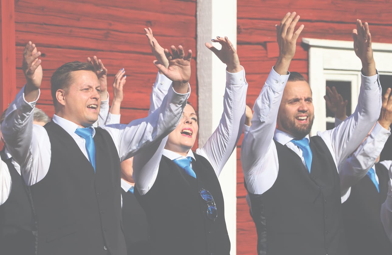 Oulunsalon kotiseutumuseo taipuu myös kulttuuriin. Kuva Päivikin päiviltä. Lauantaina puolestaan kuunneellaan Puistopiknik-konserttia.