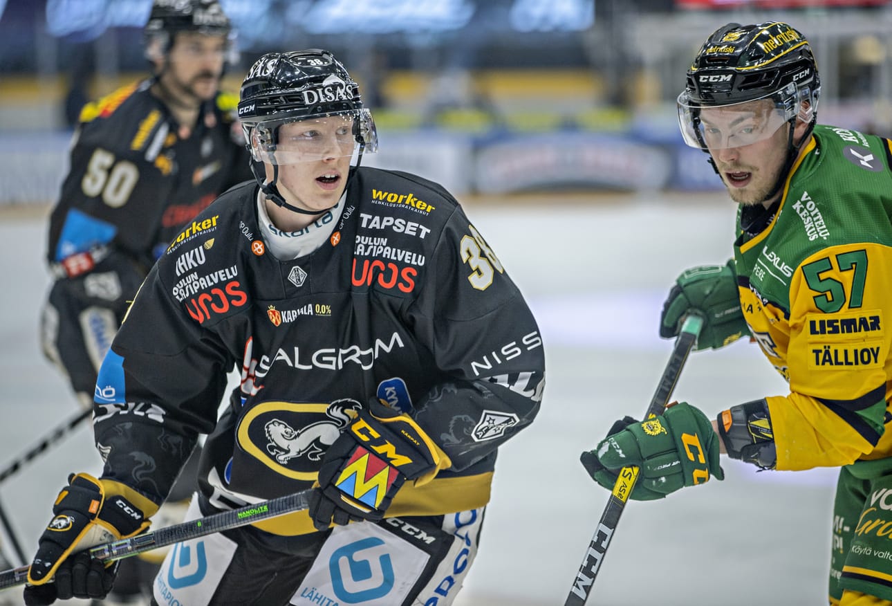 Kärpät ja Ilves pelaavat parhaillaan sarjapisteistä Raksilassa. Arkistokuva.