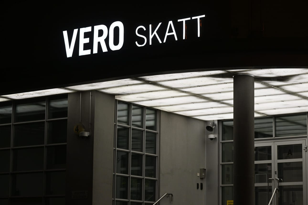 Yhä useampi yksityishenkilö kokeilee, meneekö esimerkiksi perusteeton työhuonevähennys läpi. LEHTIKUVA / VESA MOILANEN