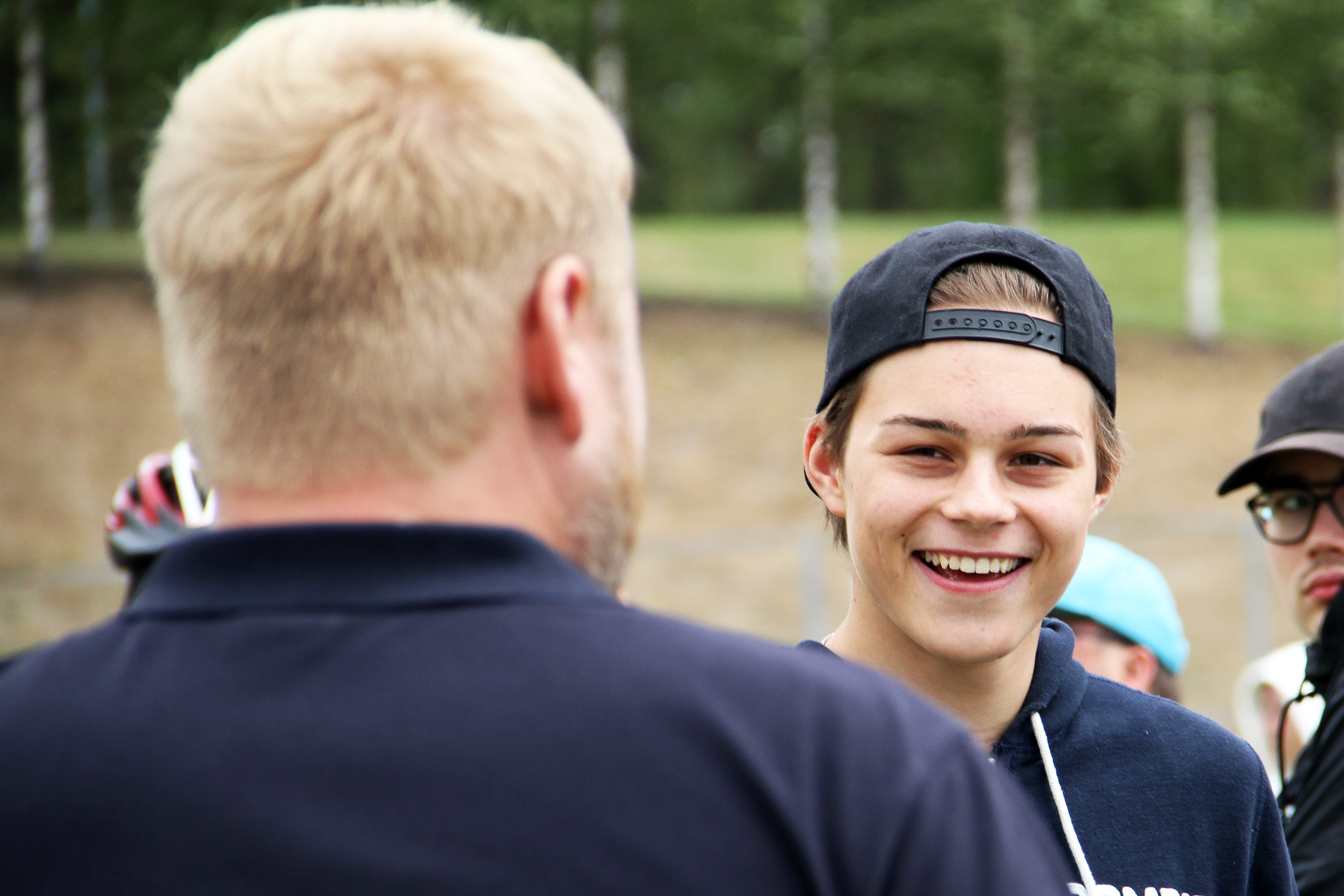 Rasmus Kupari päihitti Kirin managerin Sami Salorannan tarkkuuskisassa.