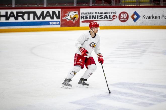 Olavi Vauhkosen nimi lisättiin Sportin pitkälle sairaslistalle perjantaina. ARKISTOKUVA: KRISTA LUOMA