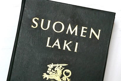 Neljä nuorta ryösti alaikäisiltä viisikymppisen kesäiltana keskellä Oulua – oikeus tuomitsi ehdolliseen vankeuteen