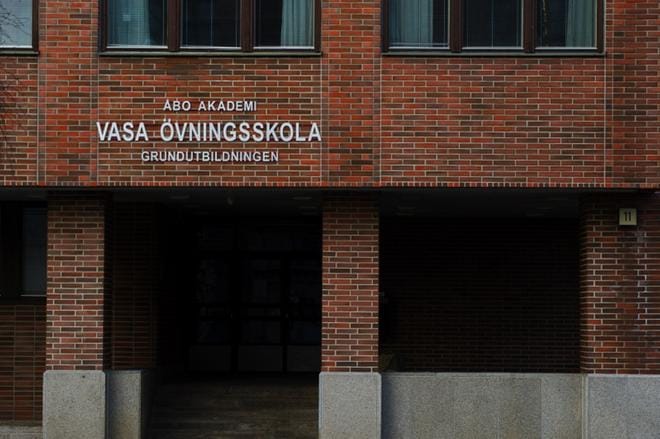 Vasa övningsskola pärjää joka vuosi hyvin lukiovertailussa. Kevään 2018 vertailussa Vasa övningsskola ylsi koko maan tilastossa sijalle 25. ARKISTOKUVA: MINNA HIRVELÄ