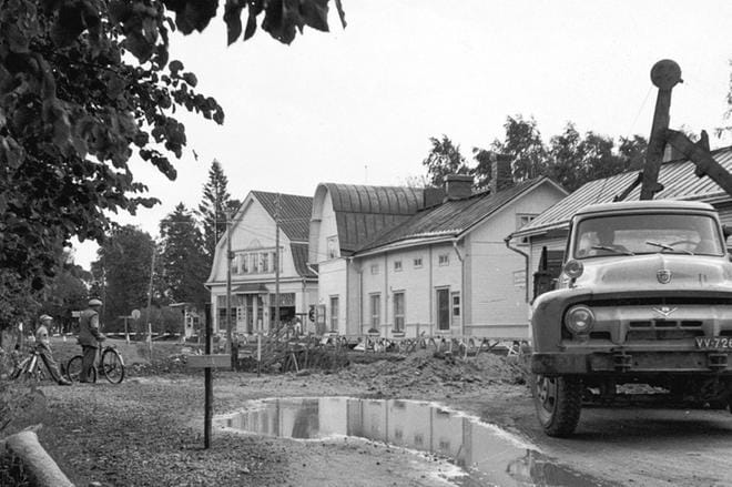 Tältä Seinäjoki näytti vuosikymmeniä sitten, jolloin se oli vain pieni kauppala päällystämättömine ja kuraisine katuineen.