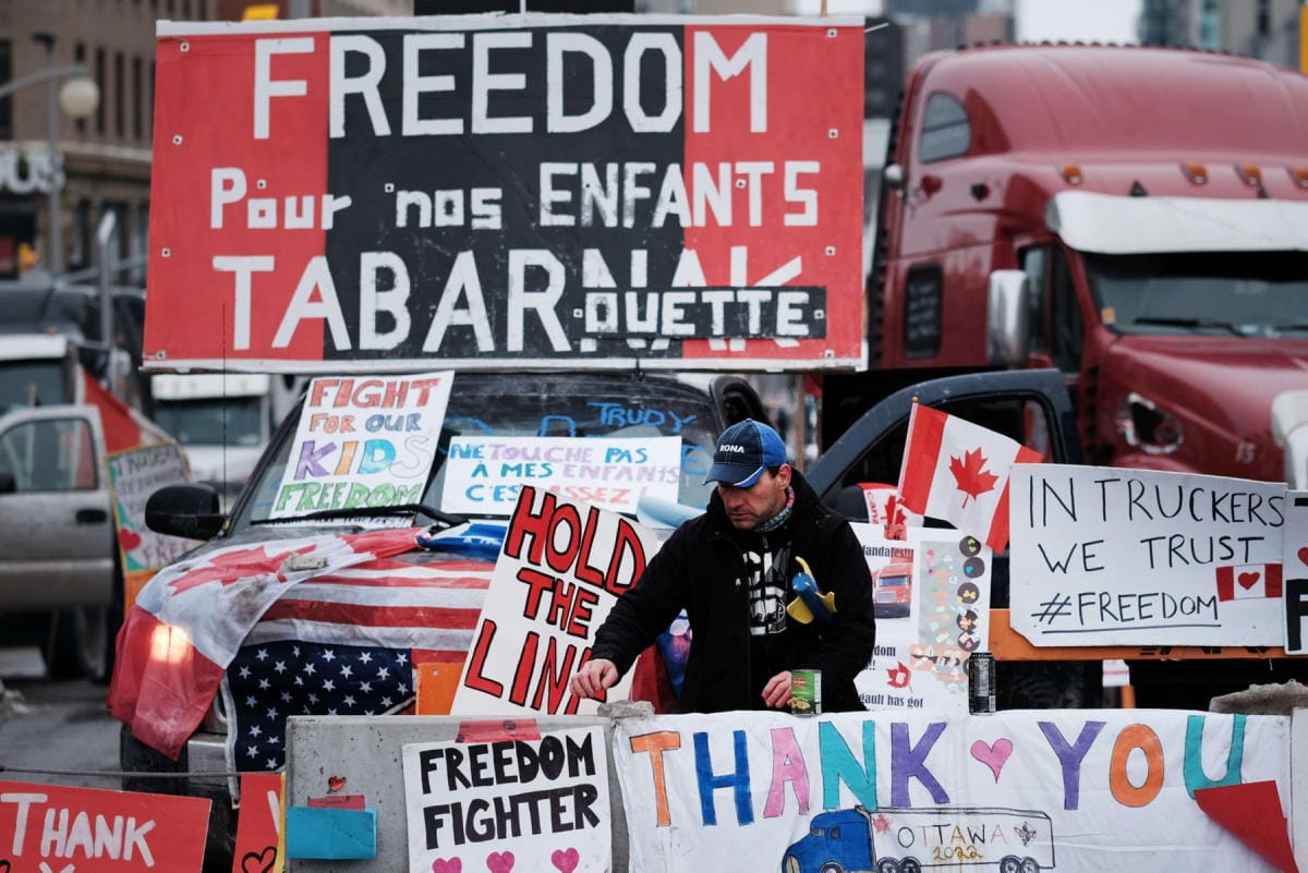 Kanadan Ottawassa Convoy-protestin osallistujia 9. helmikuuta. Lehtikuva/AFP
