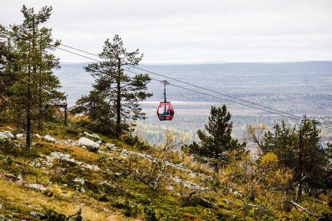 Hissin hankinnasta käynnistyi Kittilän 27 luottamushenkilöä ja hissiyhtiön toimitusjohtajan käräjille vienyt oikeudenkäyntien sarja. Kuvassa Levin etelärinteen gondolihissi. KUVA: Anssi Jokiranta