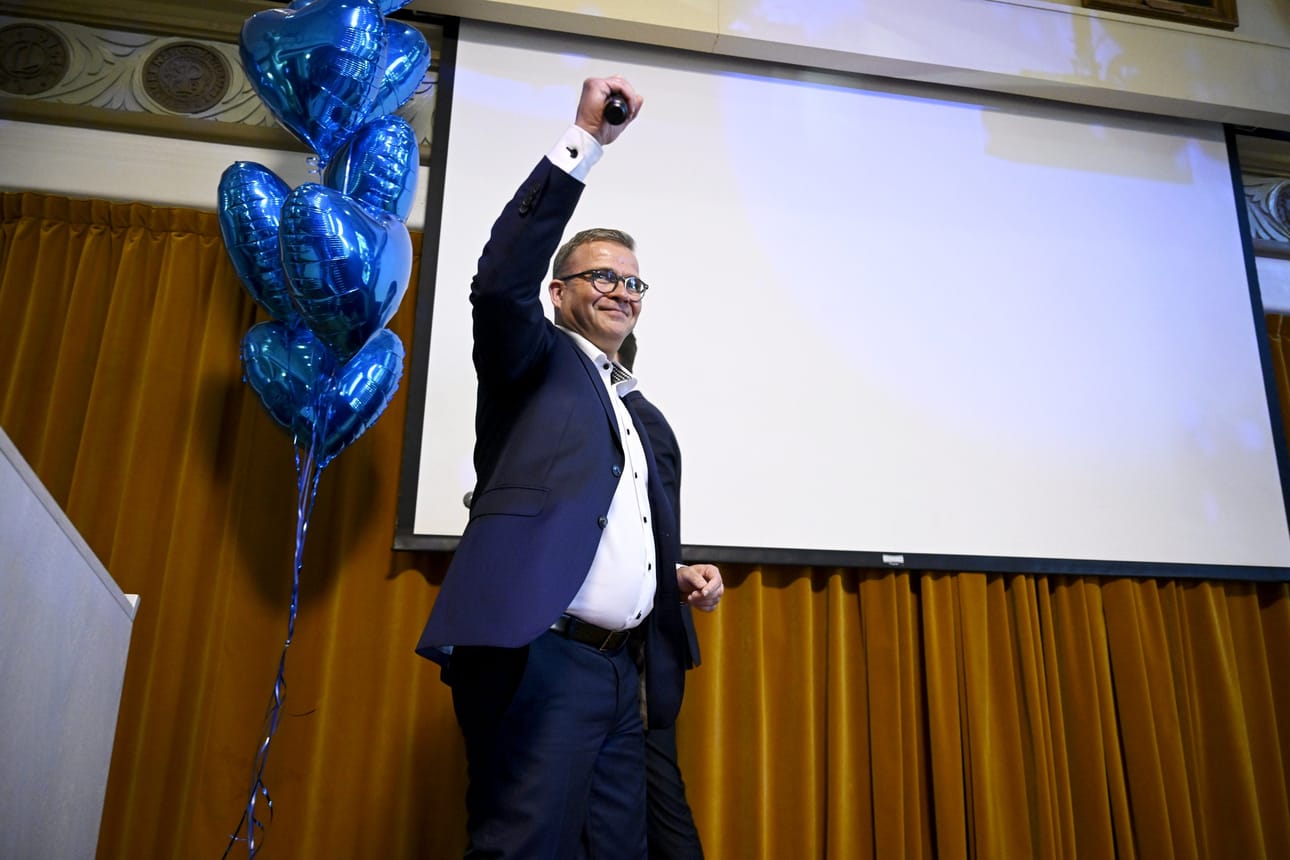Kokoomuksen puheenjohtaja Petteri Orpon mielestä vaalitulos on vahva luottamus kokoomuksen tavalle tehdä politiikkaa. LEHTIKUVA / Antti Aimo-Koivisto