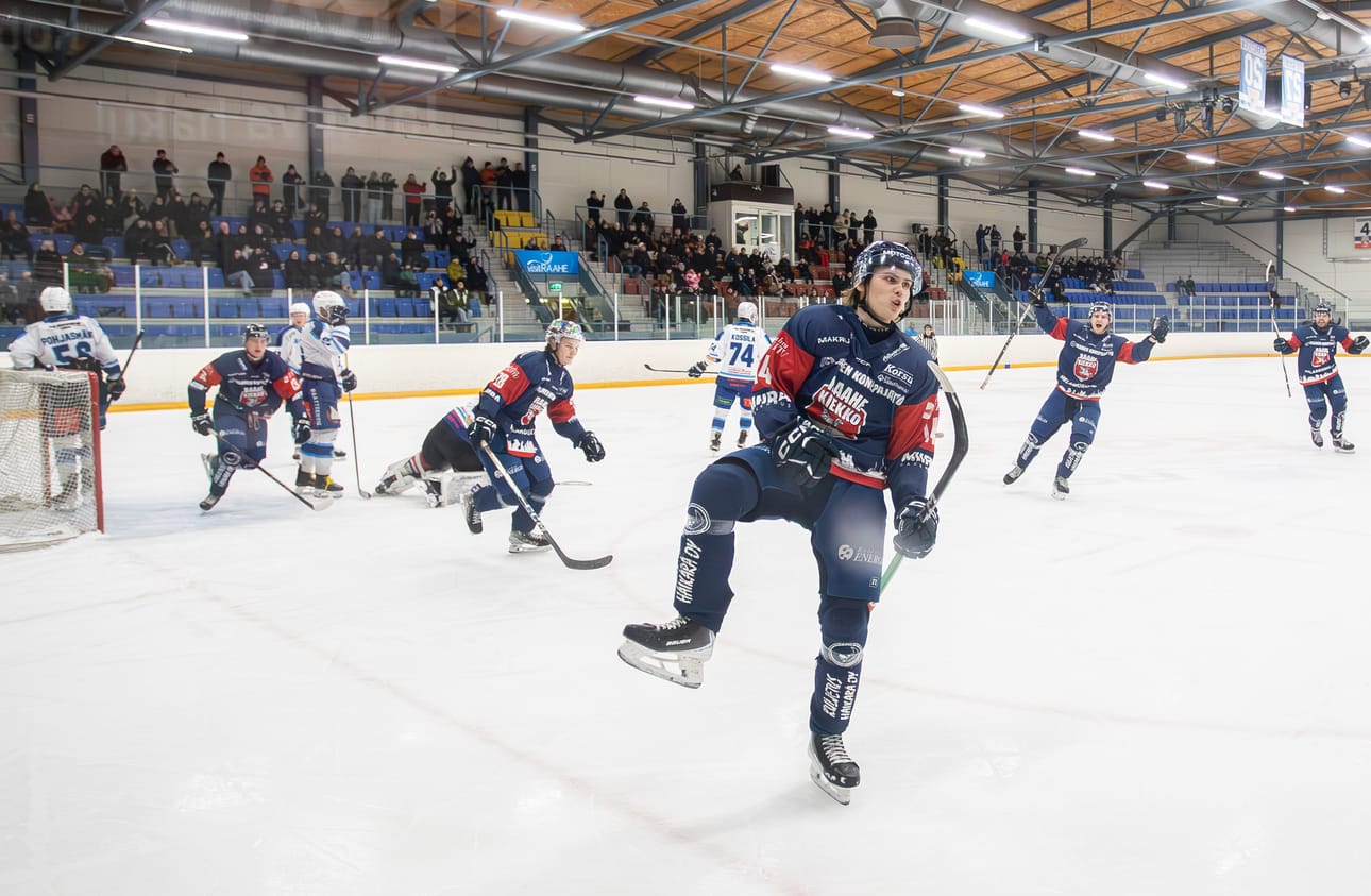 Raahe-Kiekko pelaa lauantaina kotihallissaan Savonlinnan Pallokerhoa vastaan.
