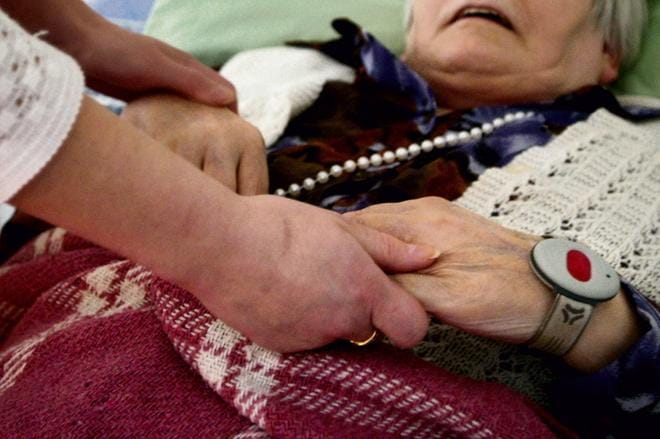 Vanhusten vuodeosastopaikkoja on Vaasassa vähennetty. Vanhuksia on sen jälkeen lähetetty hoitoon naapurikuntien vuodepaikoille. KUVA: JUKKA RITOLA