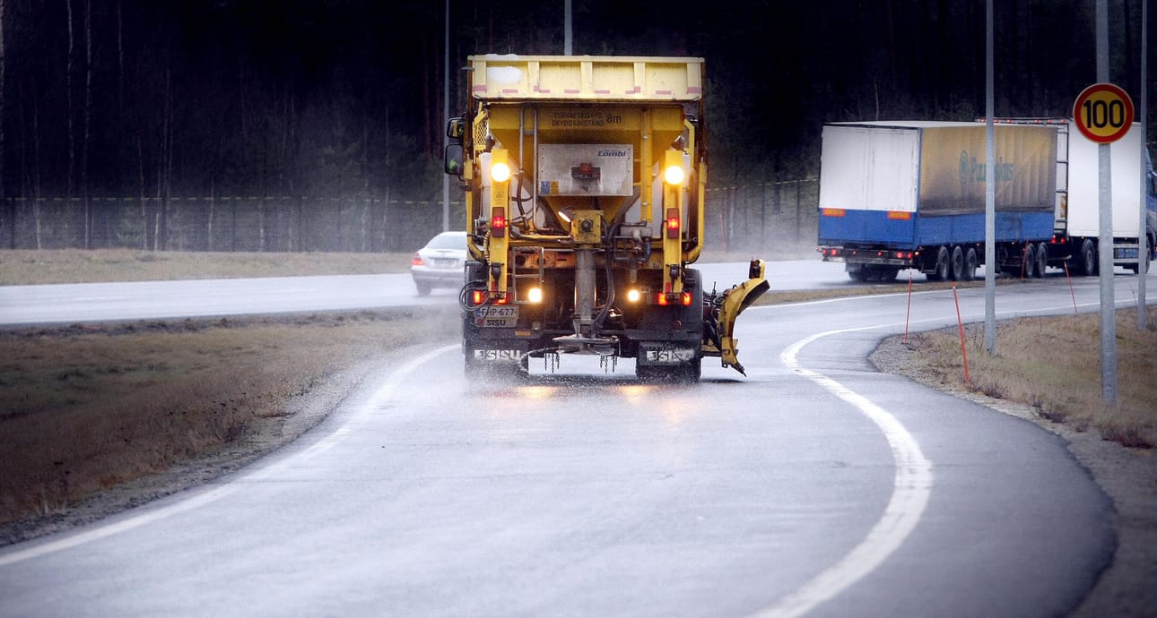 Suolauksesta on eniten hyötyä, kun lämpötila vaihtelee nollan molemmin puolin.