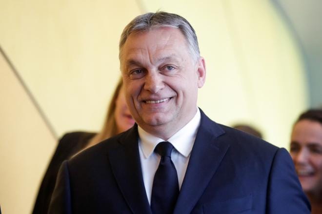 Unkarin pääministeri ja Fideszin puheenjohtaja Viktor Orbán, 55, saapui keskiviikkona EPP:n kokoukseen. Fidesz erotettiin ryhmästä toistaiseksi. KUVA: STEPHANIE LECOCQ/EPA