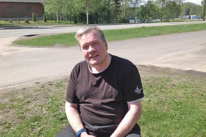 Lauri Karhuvaaran johdolla kierretään tutustumassa tanssilavakulttuuriin eri puolilla Suomea. KUVA: AlfaTV