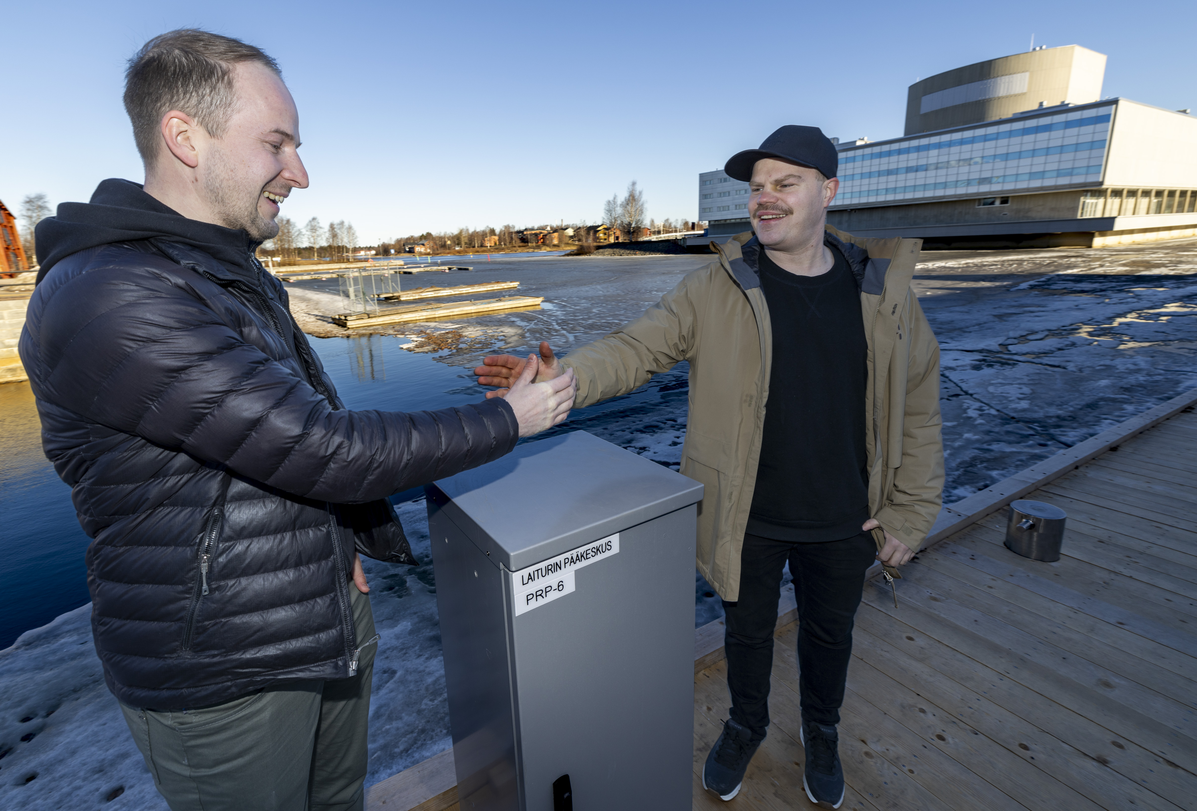 Oulun torinrantaan tulee kelluva itsepalvelusauna ja ravintolalaivoja – avataan kesäkuussa