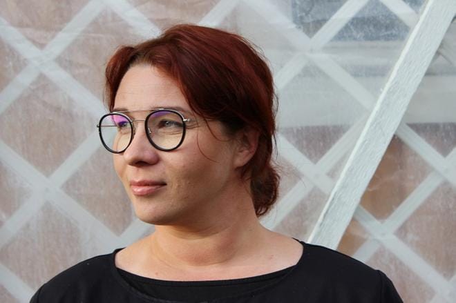 Tuija Rintamarttunen on tehnyt alan töitä kaksikymmentä vuotta. ‑ Joensuussa perustamani hyvinvointikeskus toimii edelleen, hän toteaa tyytyväisenä. KUVA: MINNA ZILLIACUS