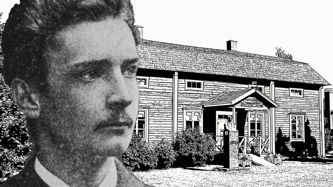 Nuori Kaarlo Juho Ståhlberg nykyisin museona toimivan lapsuudenkotinsa edessä.