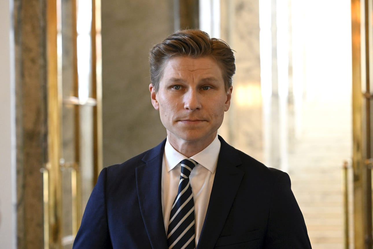 Puolustusministeri Antti Häkkänen (kok.) ei näe dramatiikkaa videossa, jonka Yle kertoi tiistaina Venäjän julkaisseen. Arkistokuva. LEHTIKUVA / MARKKU ULANDER