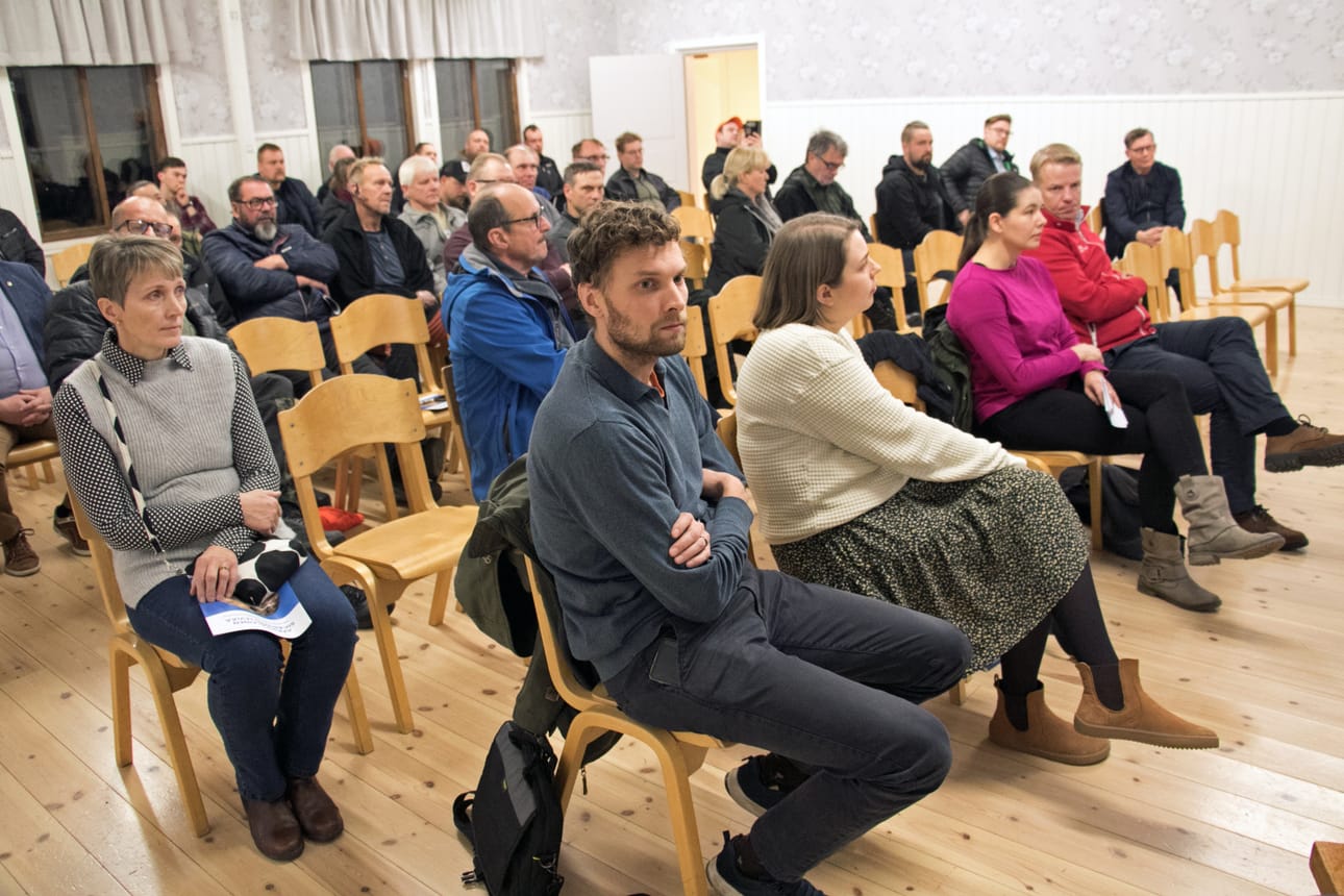 Jalasjärven tilaisuuteen Jokipiin nuorisoseuralla osallistui noin 40 henkeä.