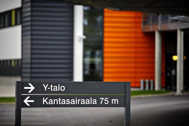 Hengityssuojaimia saatetaan tarvita todella paljon, kun potilaita tulee sairaalaan yhtenä ryppäänä.