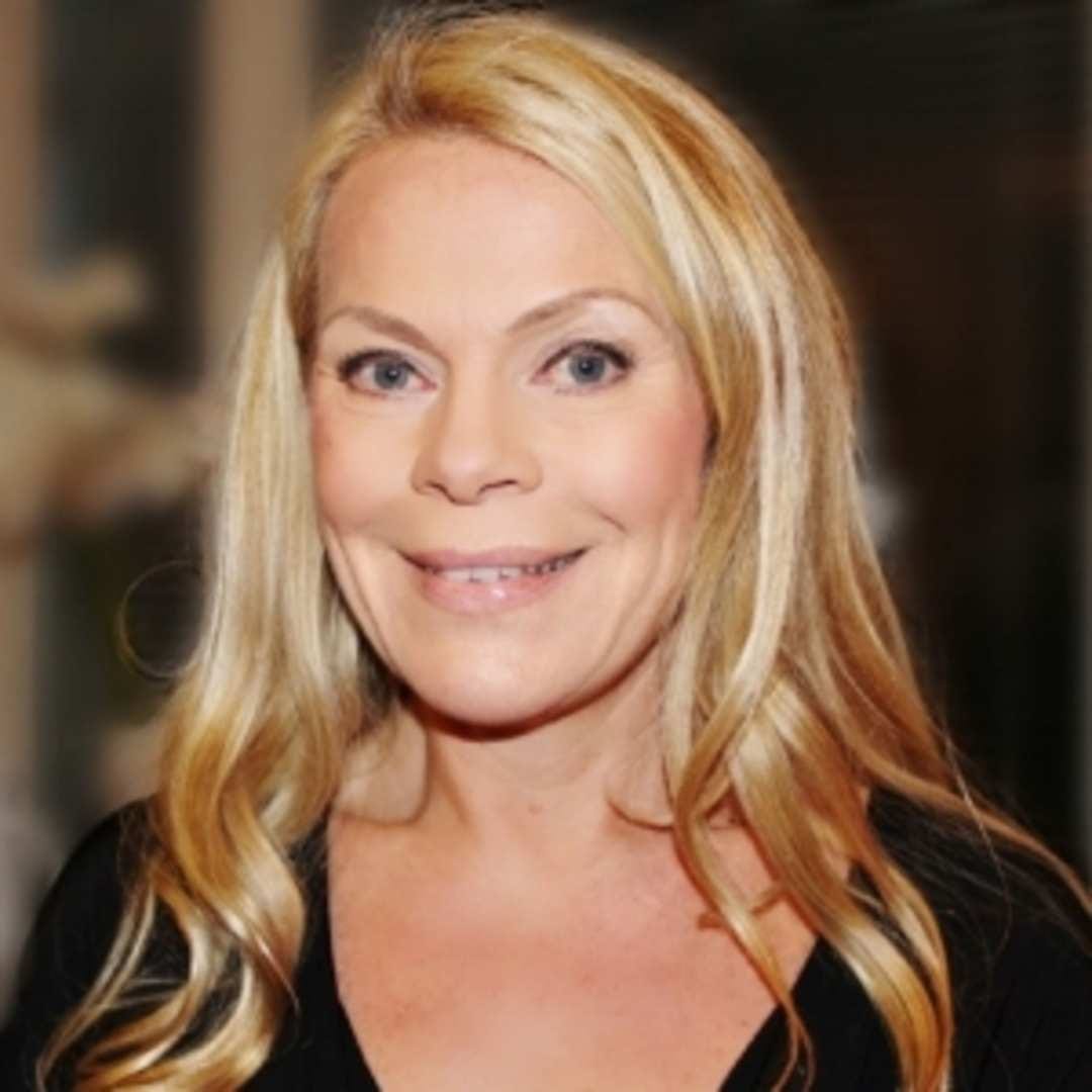 Mallitoimiston johtaja Merja Kupiainen-Groundstroem sanoo, että eri tyylien rikkominen ja yhdistäminen tekee pukeutumisesta mielenkiintoista.