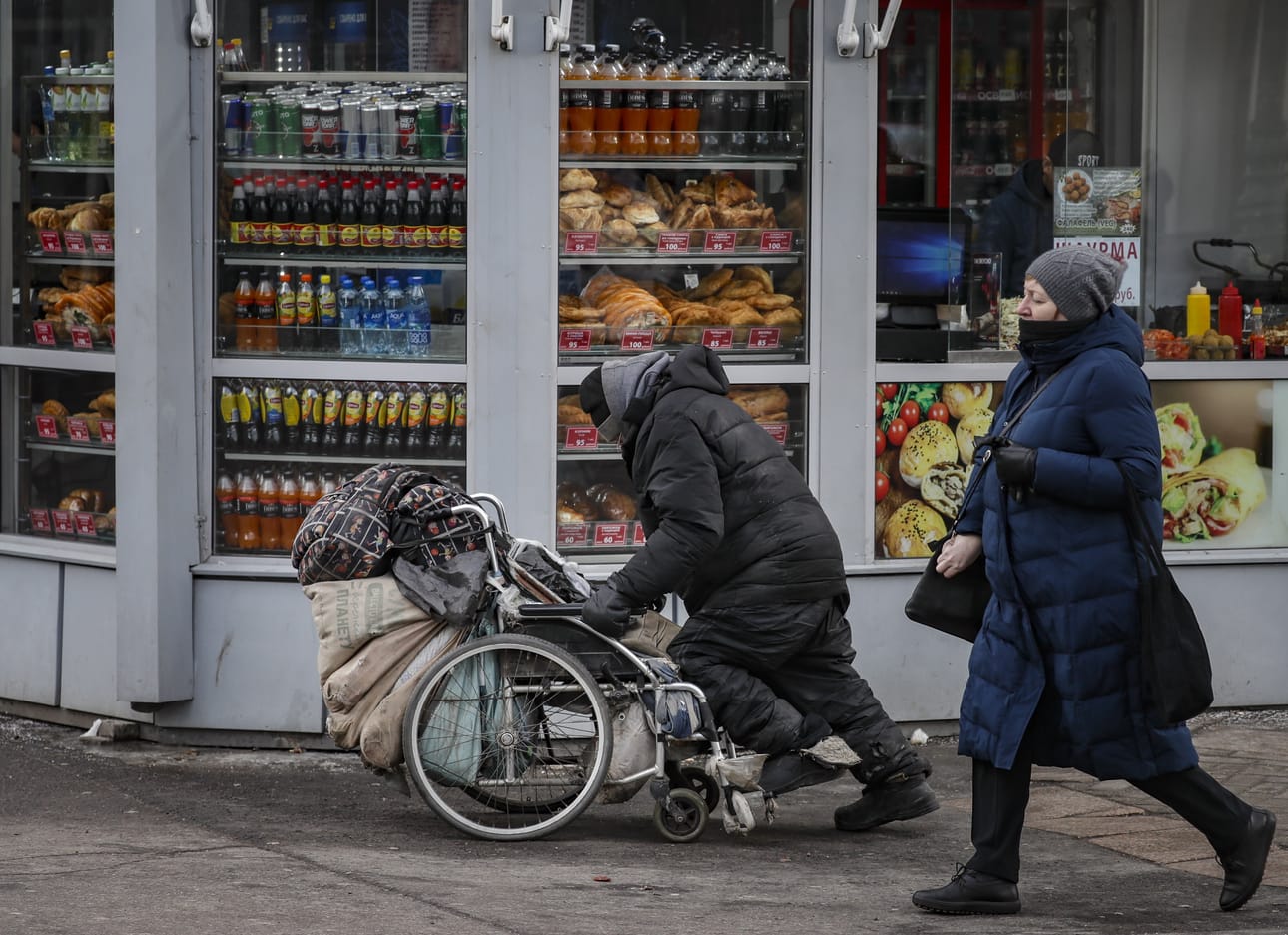 Venäläiskaupunkien katunäkymä on muuttunut, kun länsiyritykset ovat suurimmaksi osaksi poistuneet maasta.
