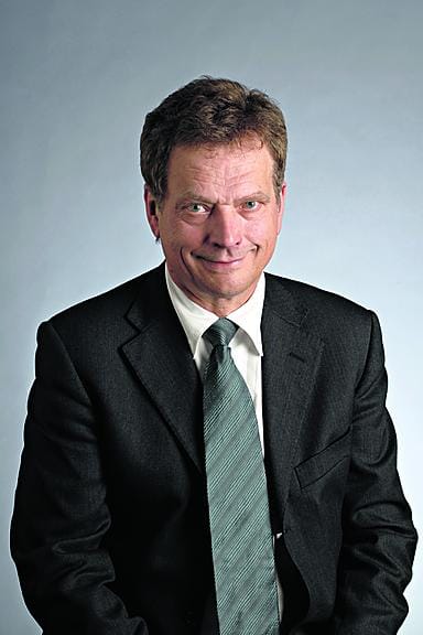Eduskunnan puhemies Sauli Niinistö on ollut ilman tupakkaa viisi kuukautta.