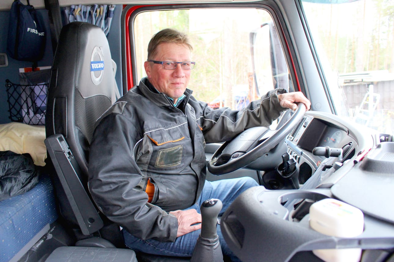 Kuljetusyrittäjä Pentti Arbelius kertoo Siikajokilaakson lukijoille kuljetusliikkeensä tarinan hetkellä, jolloin on aihetta sekä kiitoksiin että kritiikkiin.