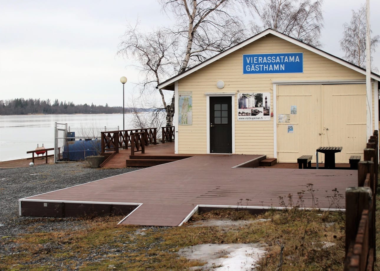 Kaskisten vierassatamassa on ollut vuokralainen kesäkuukausina.