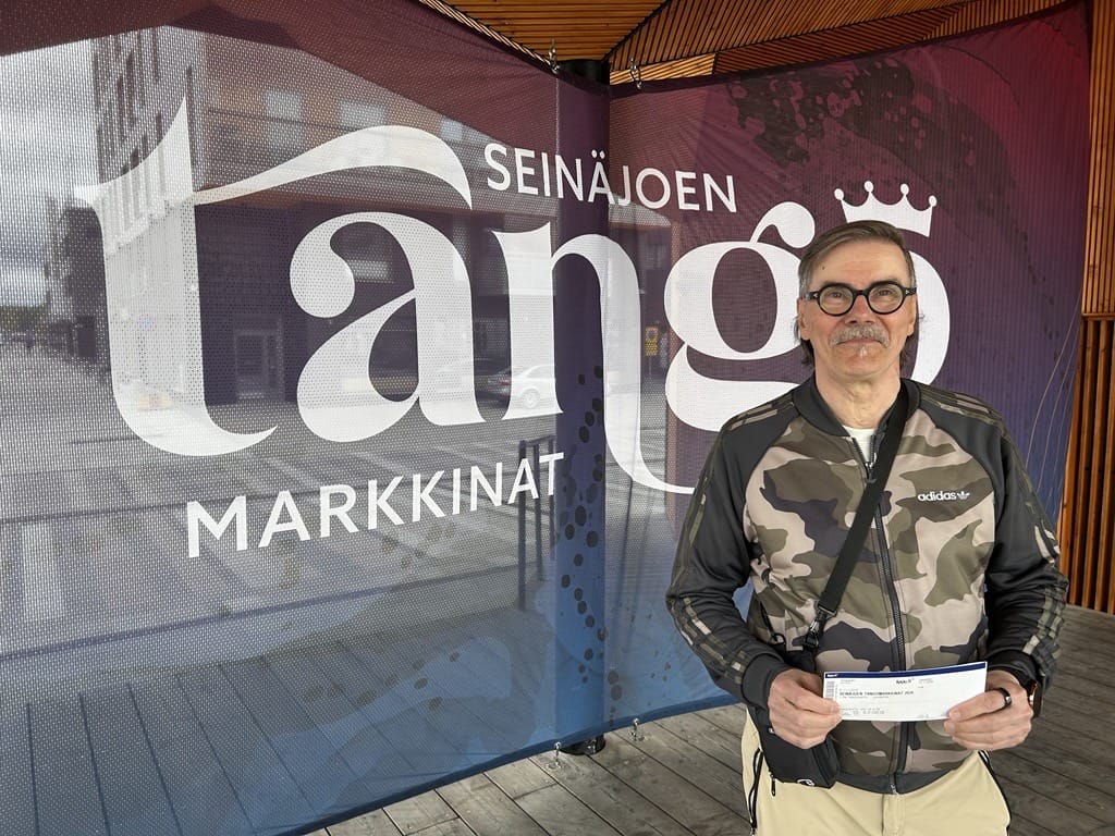 Seinäjokelainen Arto Takala osti liput torstain ja lauantain Tangokadulle.