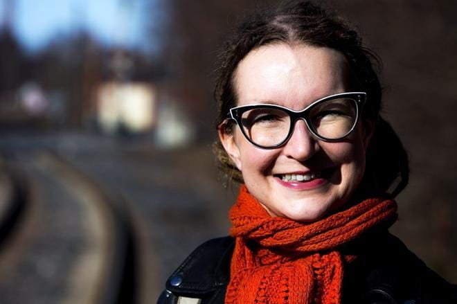 Lotta Alhonnoro (vihr.) asettuu ehdolle eduskuntavaaleihin.