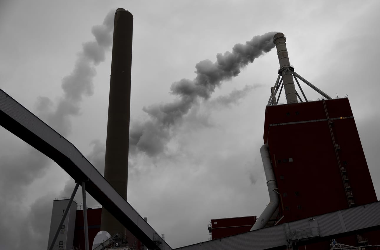 Metsäteollisuus ry on Suomessa toimivien metsäteollisuusyritysten edunvalvontajärjestö. Kuvituskuvassa on Stora Enson tehdas Oulussa.