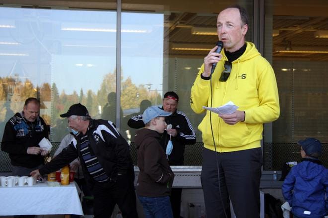 Perussuomalaisten puheenjohtaja Jussi Halla-aho kehotti ihmisiä tarkkailemaan, mitä poliitikot tekevät, ei vain sitä, mitä he puhuvat. KUVA: PIIA KORHONEN