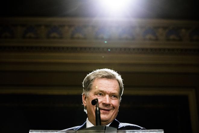 Saksalaismediat kertovat Niinistön lähentävän Suomea Natoon Venäjää ärsyttämättä